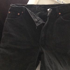 Women’s black Levi jeans 550